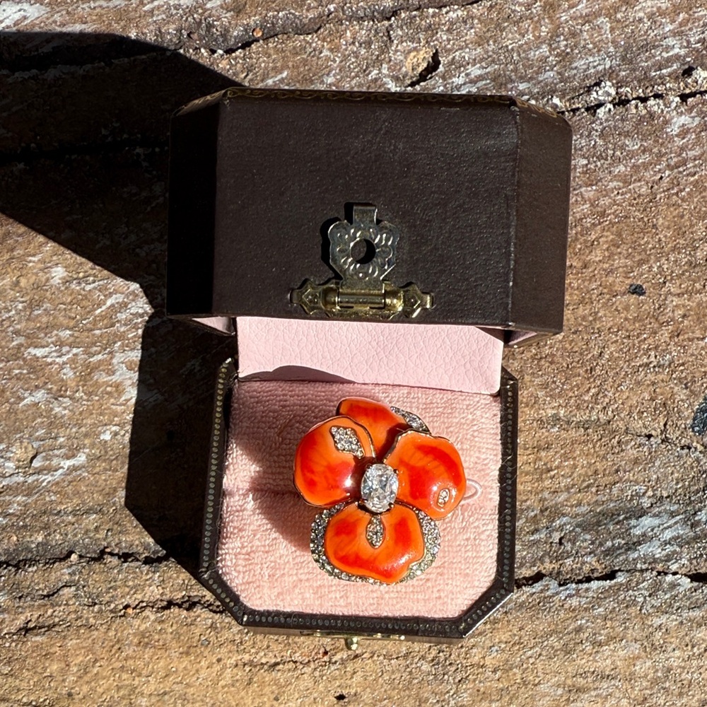 Juicy Couture Floral Ring with Silver Accents